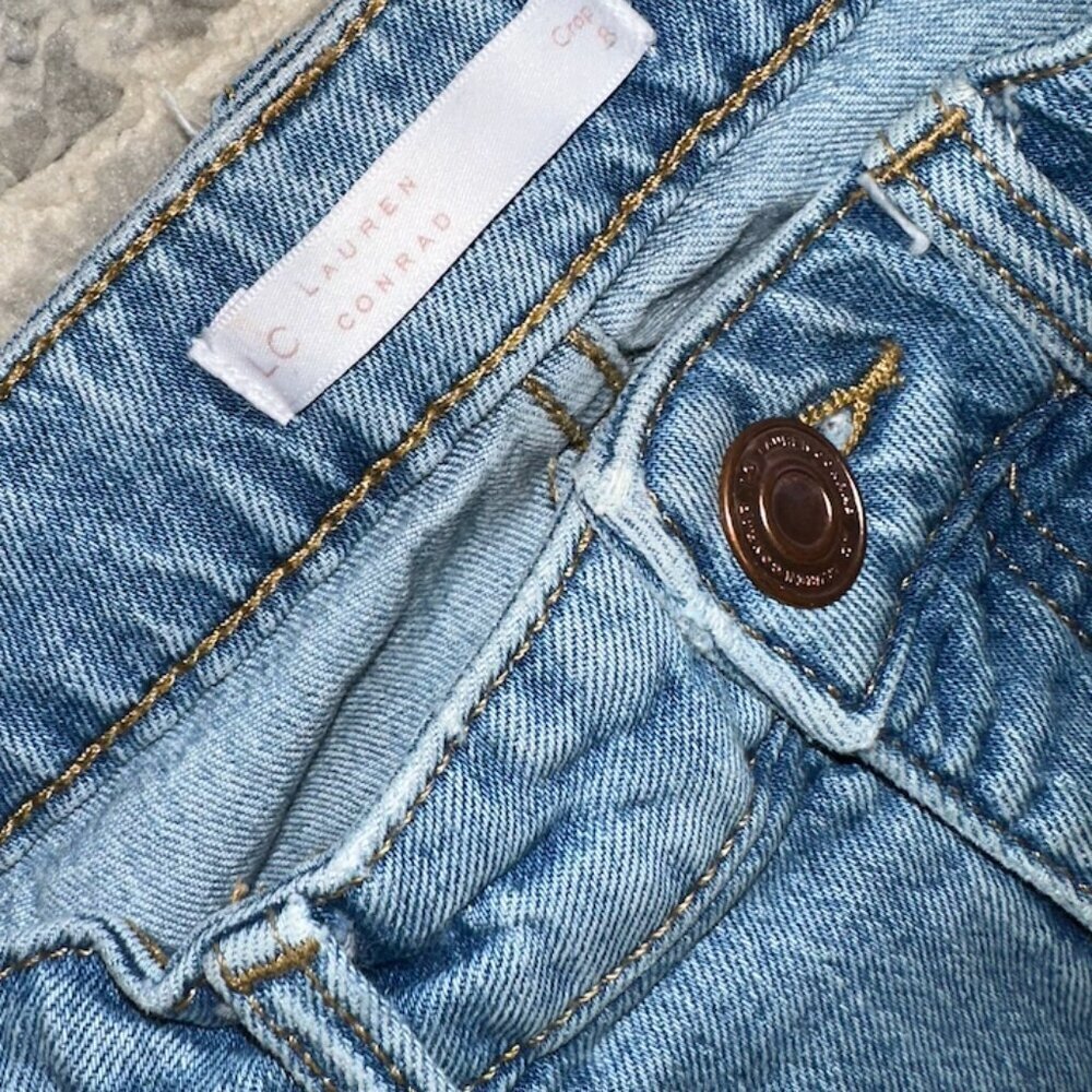 Light Blue Vintage Straight Leg Mom Jeans High Waist Crop Size 8 - Picture 3 of 10
